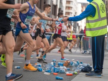 comment établir une stratégie de ravitaillement pendant le marathon